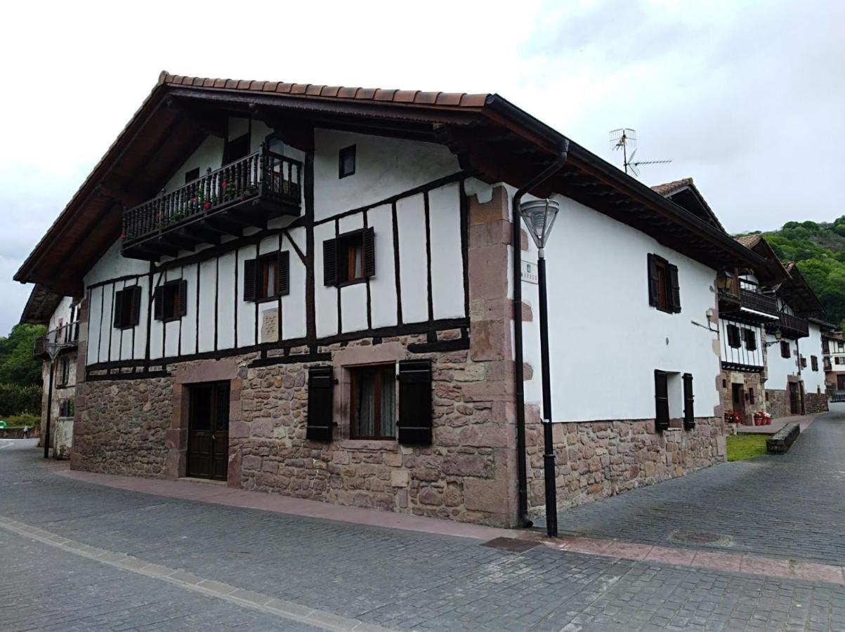 Pedroenea Apartamento Elizondo Exterior foto